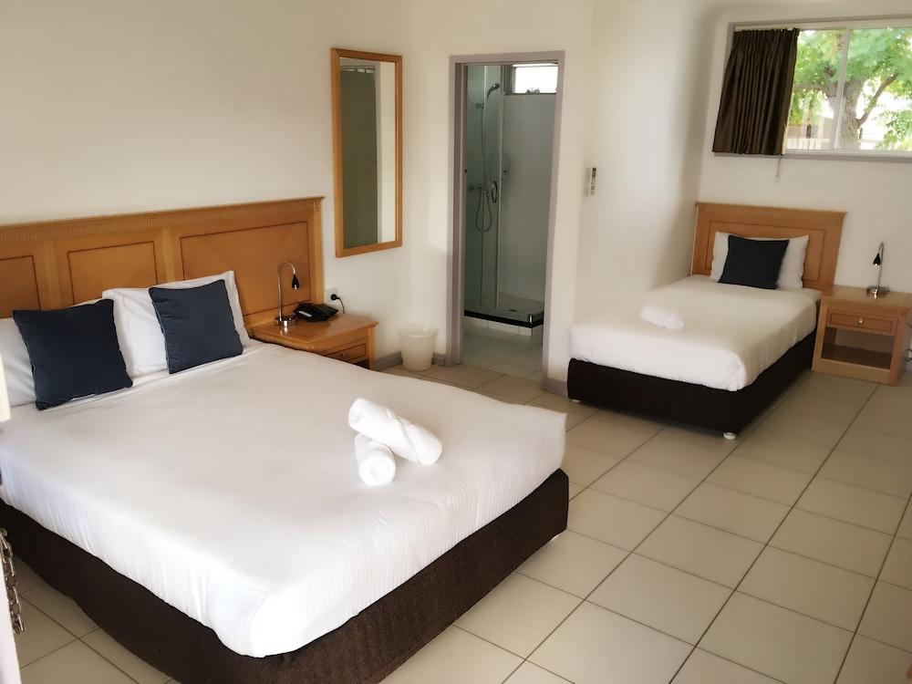 Motel Apollo 3*